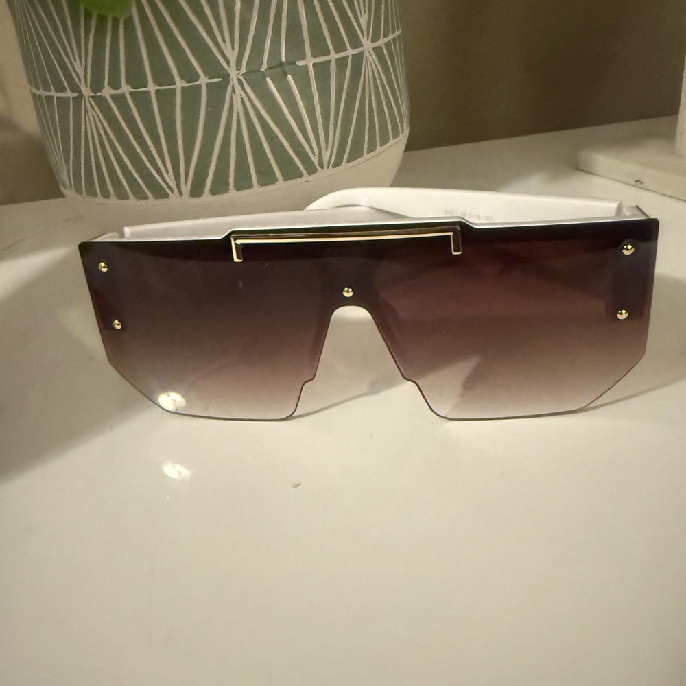 Trendy Oversized Gradient Sunglasses